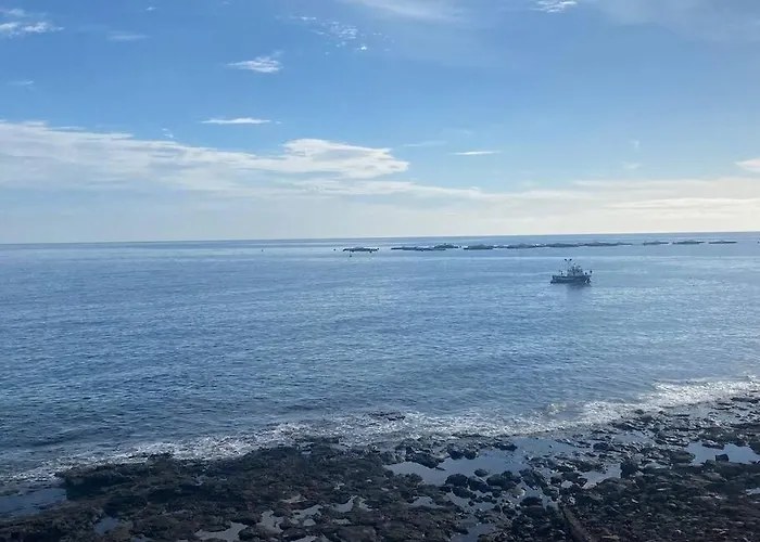 Salinetas, Frente Al Mar Y Playa